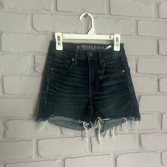 NWOT American Eagle Outfitters Black Jean Shorts Distressed Style size 0 - Picture 1 of 3